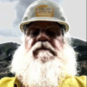 Meet your Posher, Wayne